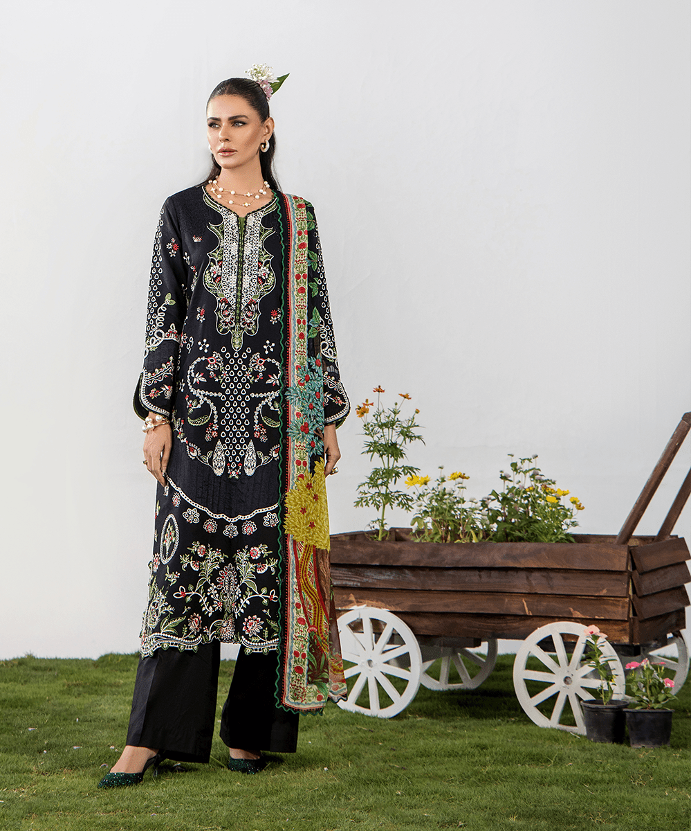 Raaz-e-Jaan (رازِ جاں) – Premium Luxury Lawn 3 Piece